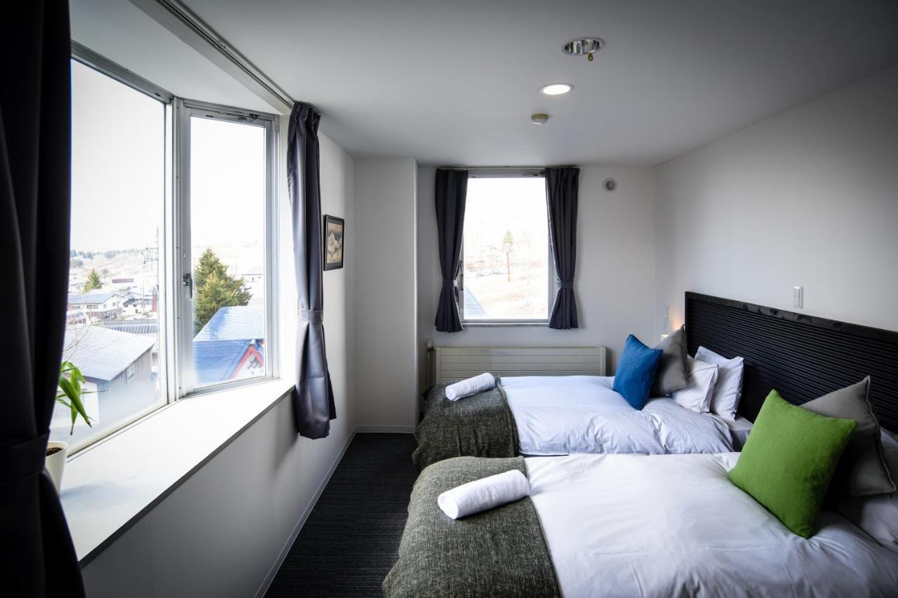 The Phat Packers Hotel Otari