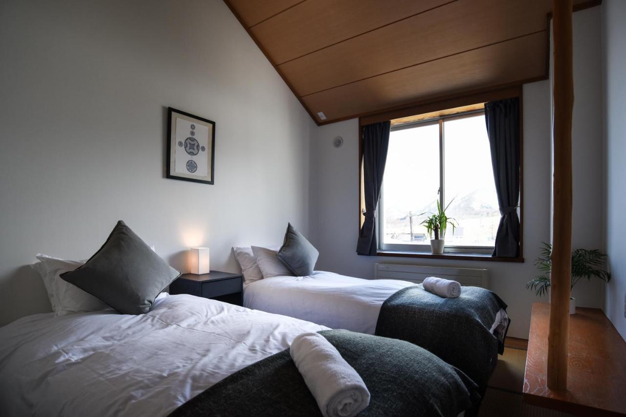 The Phat Packers Hotel Otari